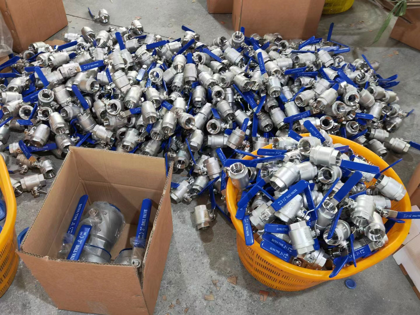 Full-Port-Ball-Valve-Stainless-Steel-304-Heavy-Duty-or-Water-Oil-and-Gas